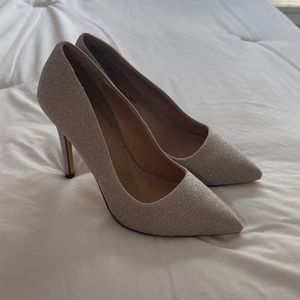 Call it spring Agrirwiel pumps silver; pointed toe